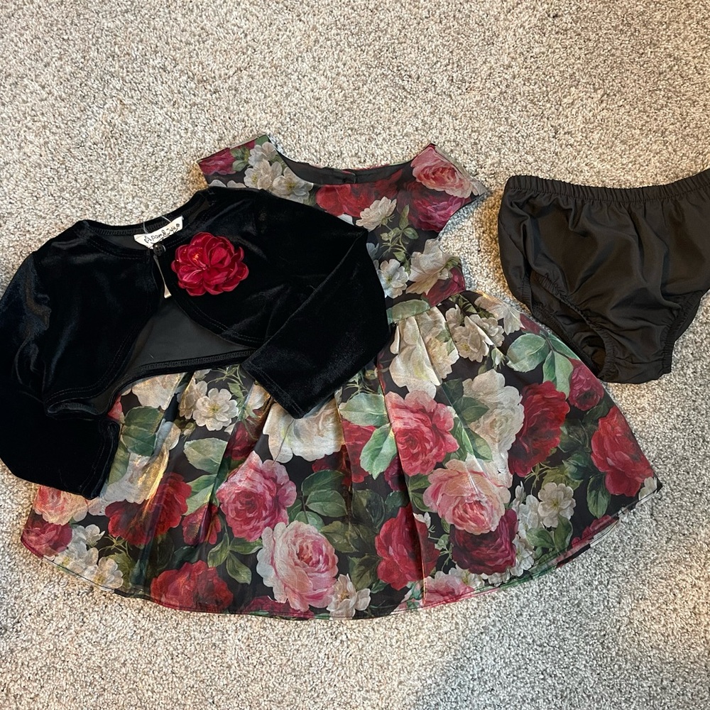 NWOT Pippa & Julie Floral Dress